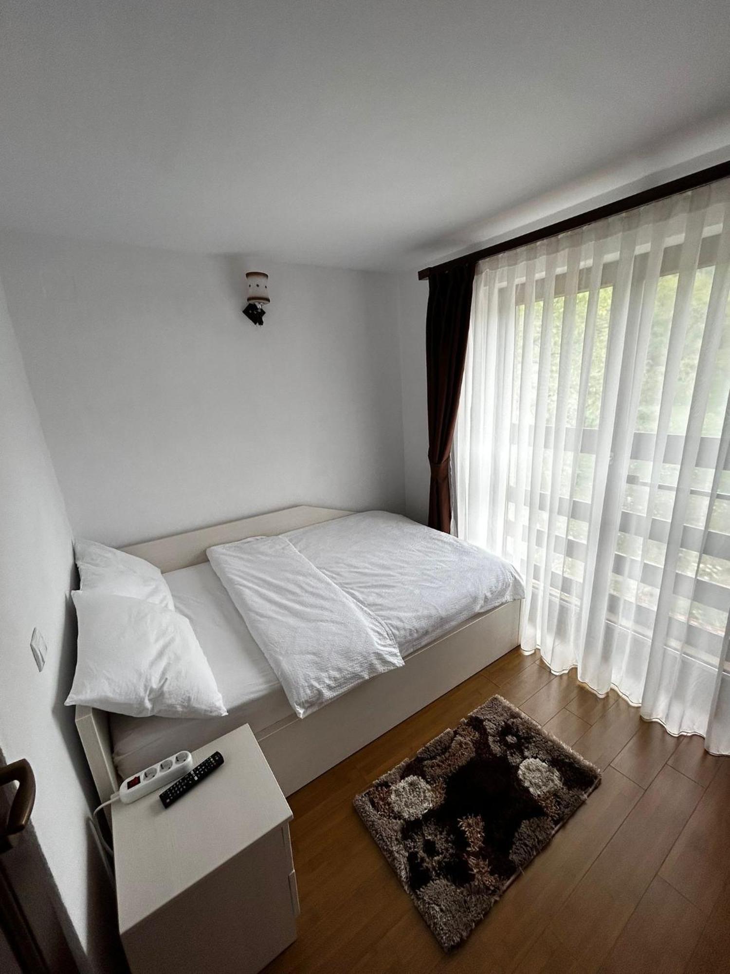 Casa Larisa Otel Chiscau Dış mekan fotoğraf